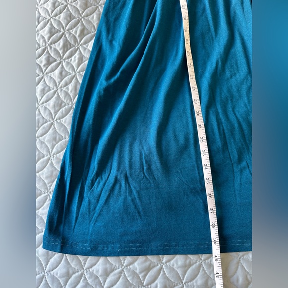 Buttercream Clothing short sleeved, knee length dress in blue, size XL - Picture 15 of 16